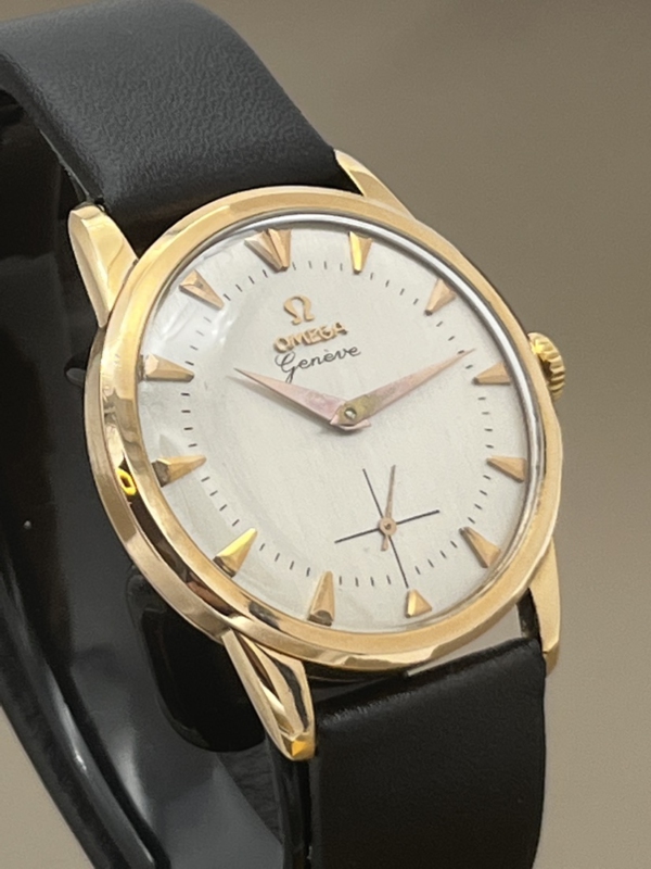 OMEGA Geneve 18K Cal. 267 - MONTCHRONO gebrauchte Luxus Uhren und gebrauchte Montblanc Stifte