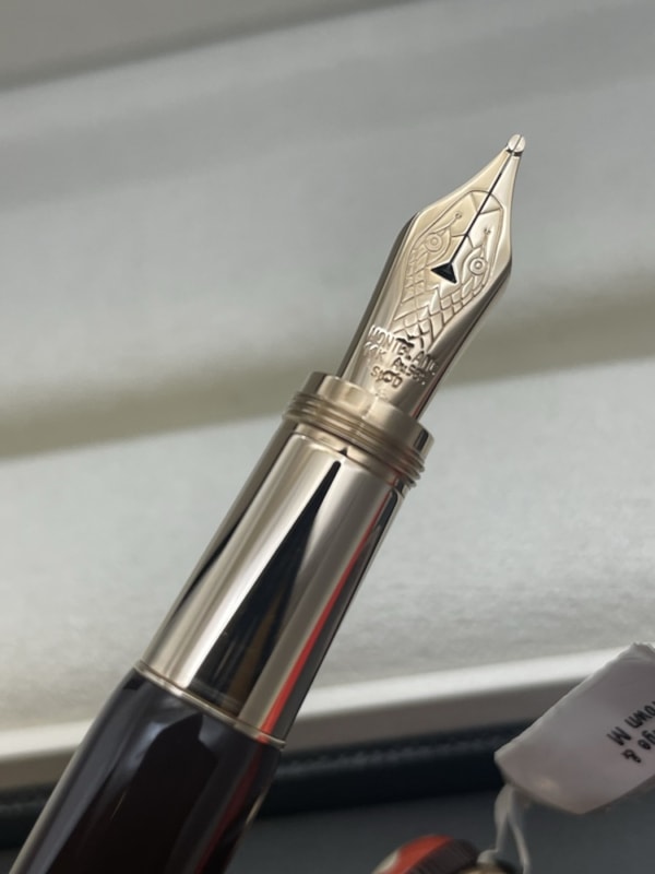 Montblanc Heritage Collection Rouge et Noir Tropic Brown Füller – Bild 2