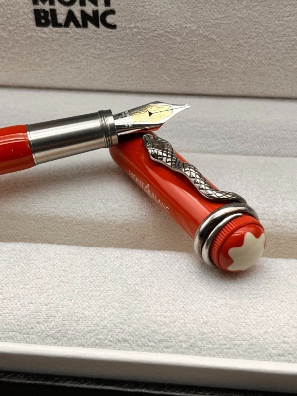 Montblanc Heritage Collection Rouge et Noir Füller Coral