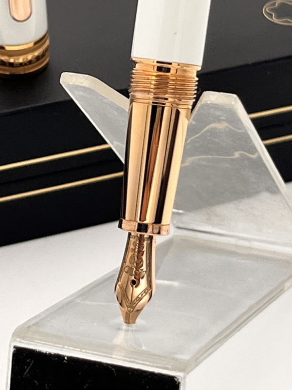 Montblanc Solitaire Red Gold Classique Füller – Bild 9