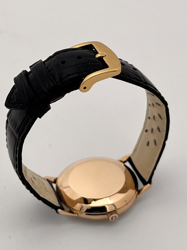 OMEGA Geneve 18K Montchrono