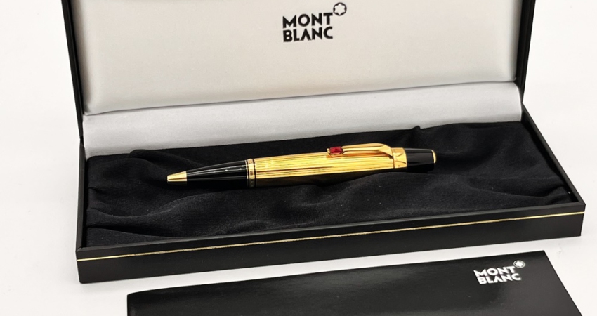 Montblanc Boheme Gold Plated Pinstripe Guilloche Kugelschreiber