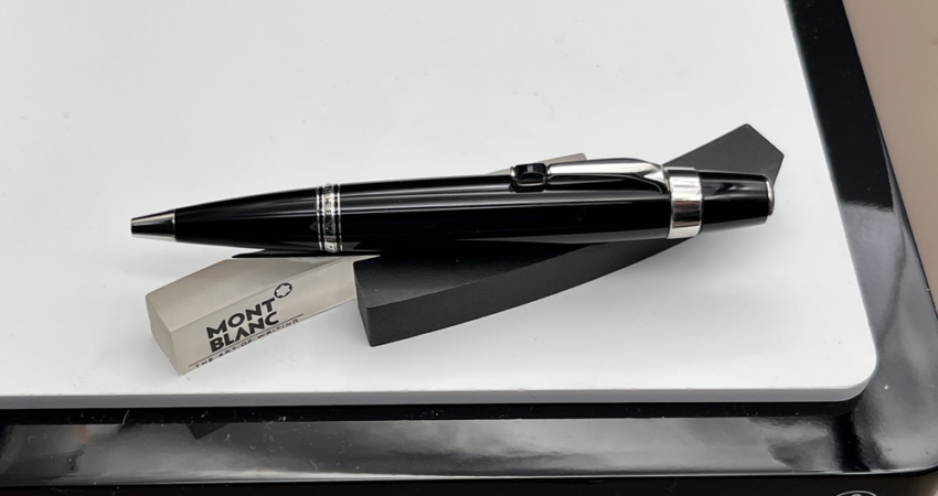 MONTBLANC Boheme Noir Kugelschreiber mit Onyx Stein im Clip