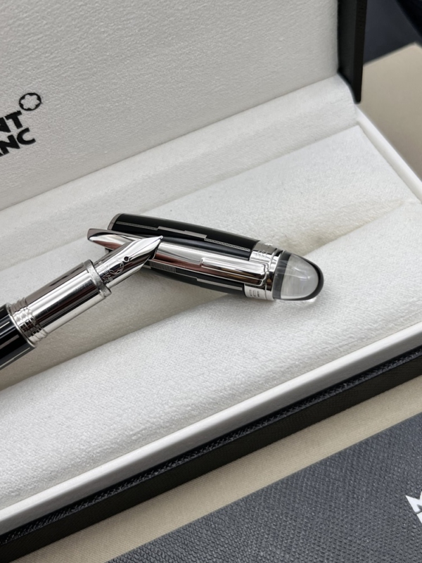 MONTBLANC Starwalker Black Mystery Füller