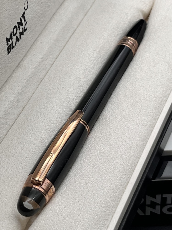MONTBLANC Starwalker Red Gold Resin Rollerball Top - Neu im Full Set