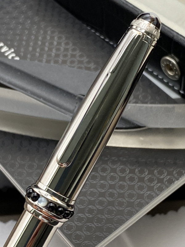 MONTBLANC Artisan White Pearl Magic Beauty II Füller & Kugelschreiber Leder Box