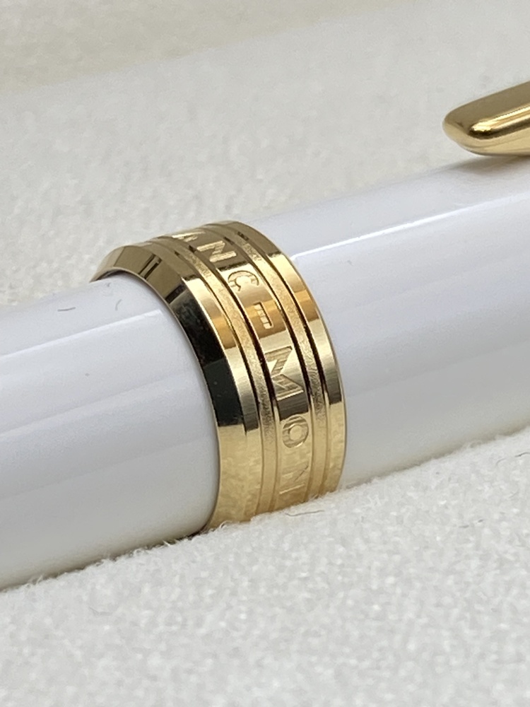 MONTBLANC Pix Collection Kugelschreiber weiß / White Gold Top Zustand wie neu Full Set Montchrono
