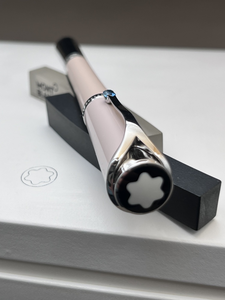 MONTBLANC MUSES Poudre Special Edition Rollerball Pen