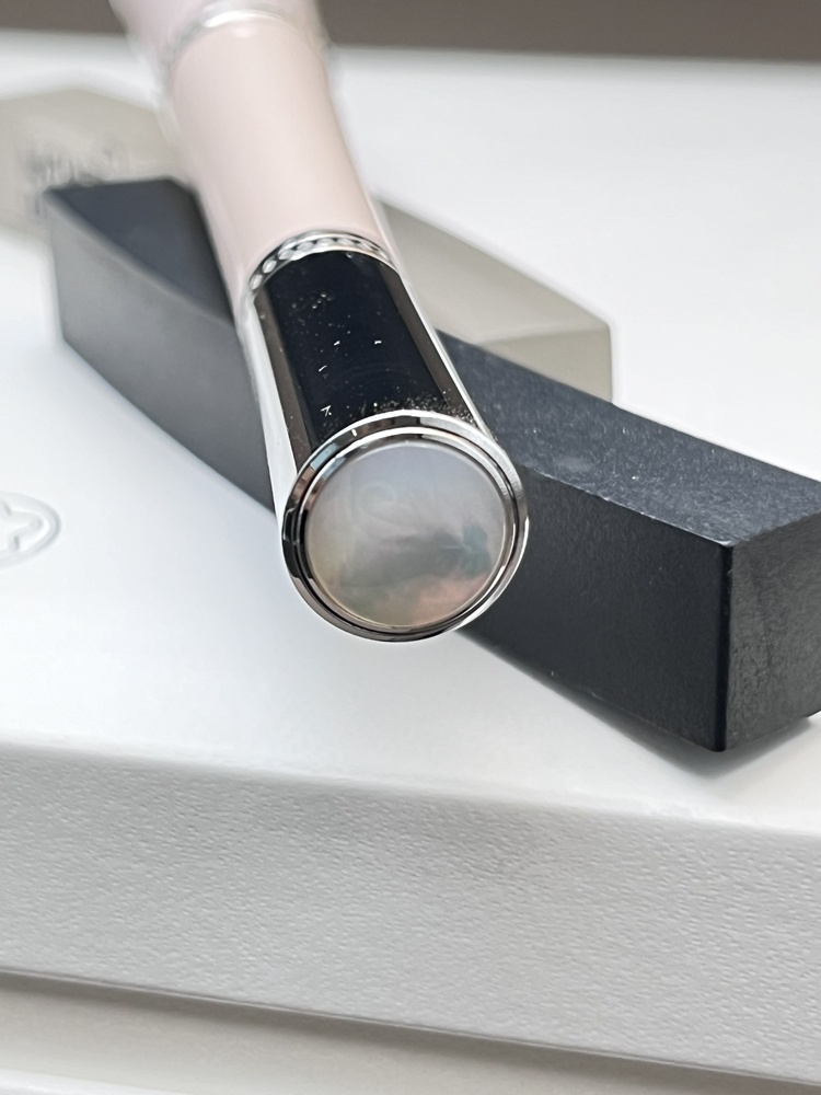 MONTBLANC MUSES Poudre Special Edition Rollerball Pen