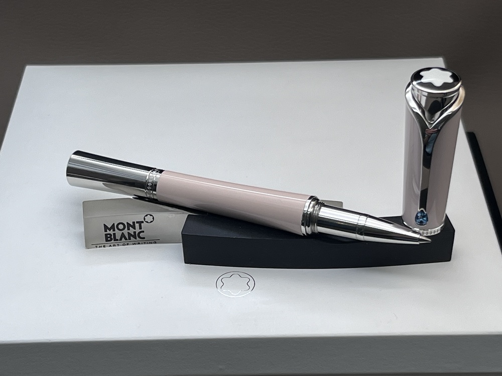 MONTBLANC MUSES Poudre Special Edition Rollerball Pen