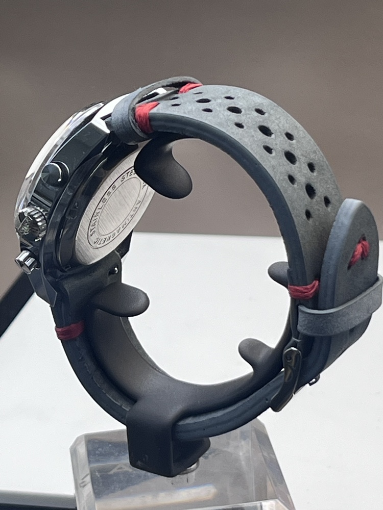 HEUER Chronograph 1611 Caliber 7765 - Incabloc - Top Zustand neues Armband