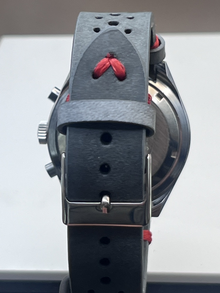 HEUER Chronograph 1611 Caliber 7765 - Incabloc - Top Zustand neues Armband