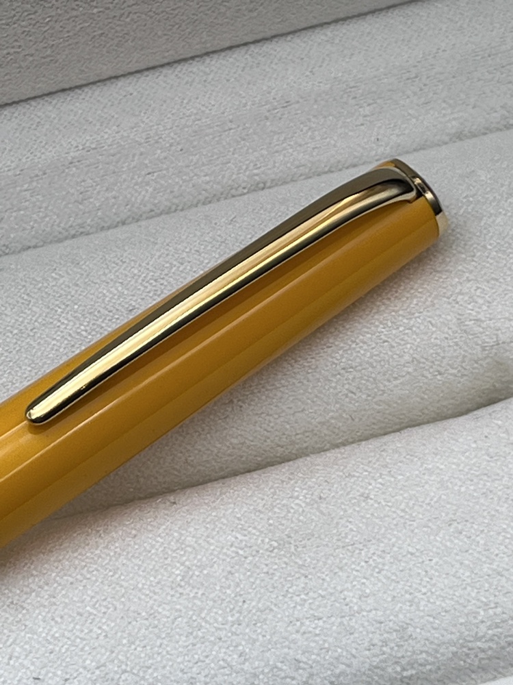 MONTBLANC Generation Collection Kugelschreiber orange/ gelb - gold