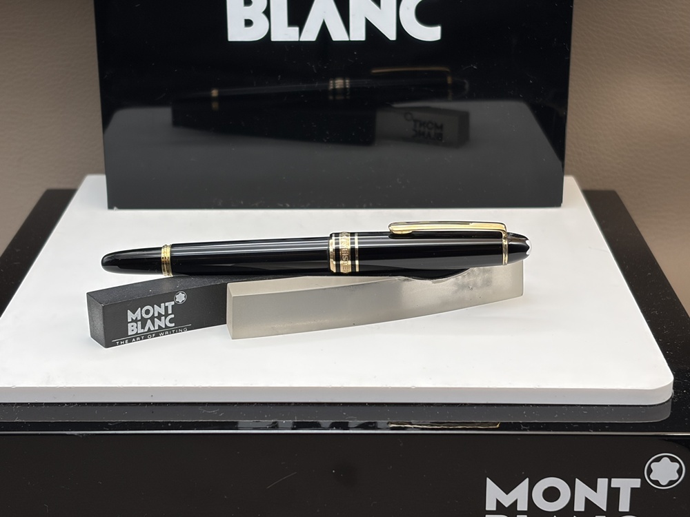 MONTBLANC MEISTERSTÜCK Mozart Füller No. 114 Schwarz - Gold Feder M - Montchrono