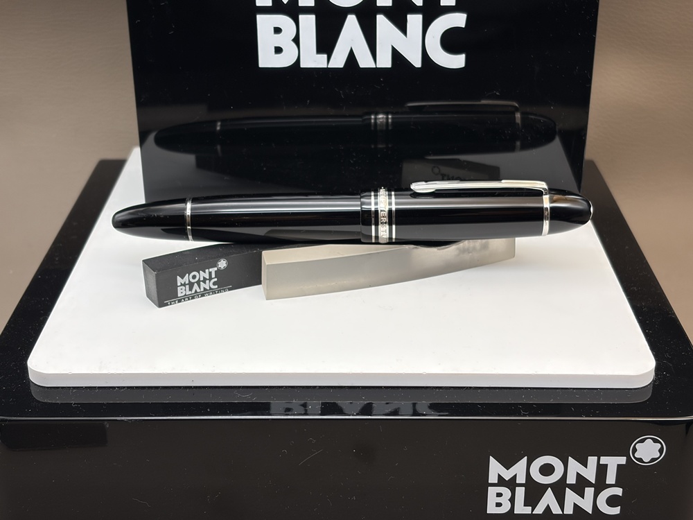 MONTBLANC MEISTERSTÜCK 149 Platinum FÜller 18K Feder Stärke M