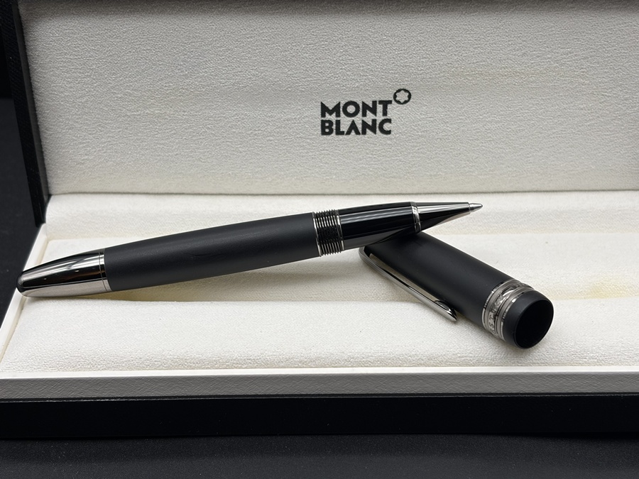 MONTBLANC MEISTERSTÜCK Ultra Black Le Grand Rollerball