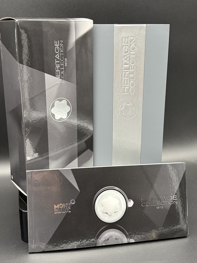 MONTBLANC Heritage Collection 1912 Edition Capless Roller Ball im Full Set Neu