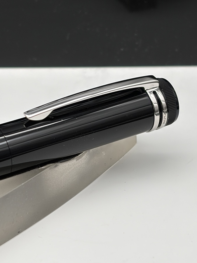 MONTBLANC Heritage Collection 1912 Edition Capless Roller Ball im Full Set Neu