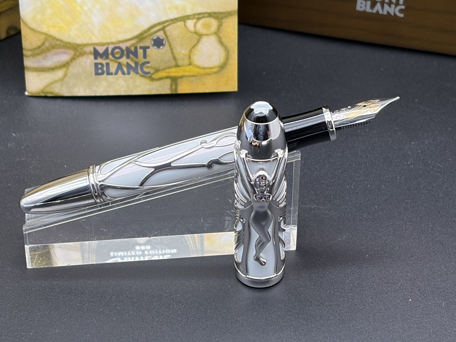 Montblanc Andrew Carnegie Patron of Art 888 Füller Solid Gold